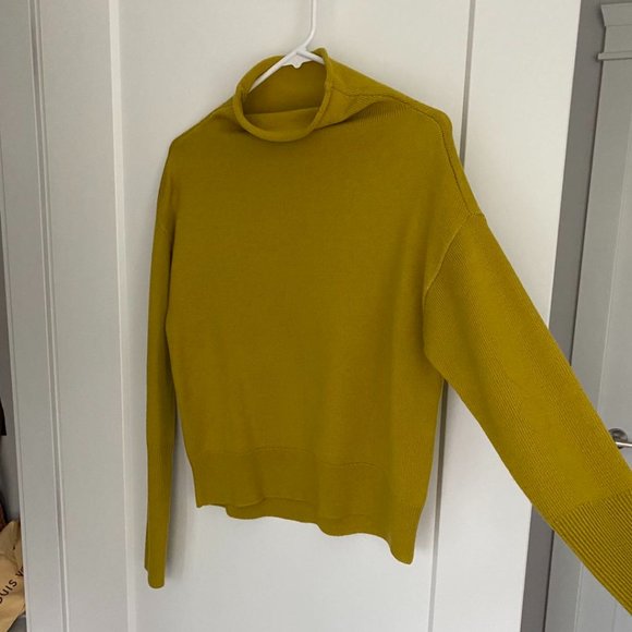 Aritzia Wilfred Cyprie Sweater 100% Merino Wool - Picture 2 of 6